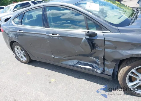 2018 Ford Fusion Hybrid Se z USA, uszkodzony, nr VIN 3FA6P0LU2JR157797